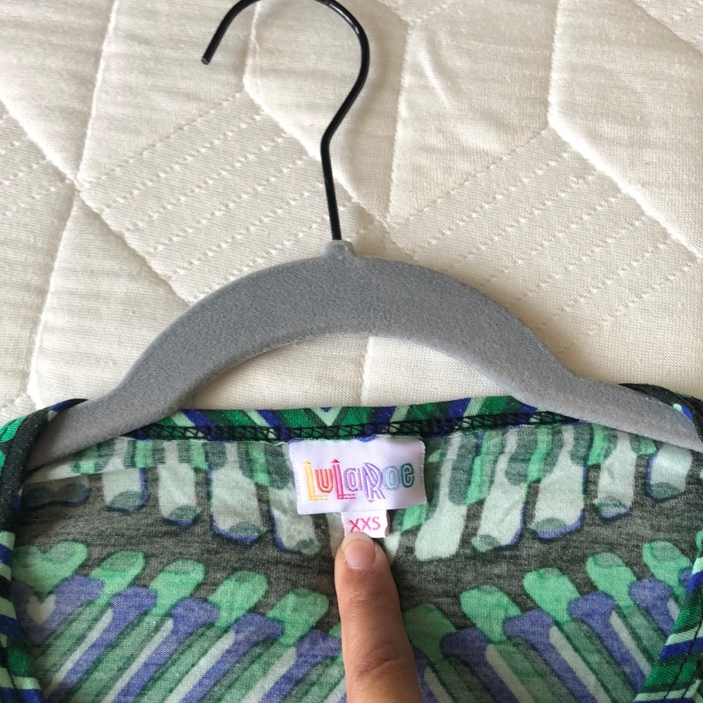 Lularoe top